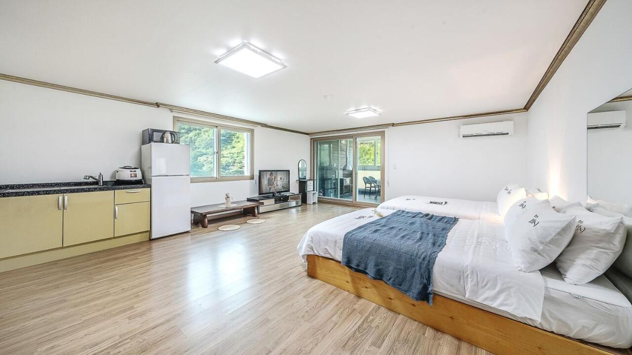 Mokkoji Pension Hadong Экстерьер фото